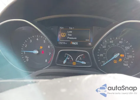 2018 Ford Focus Titanium из США, поврежденный, VIN 1FADP3N24JL286143